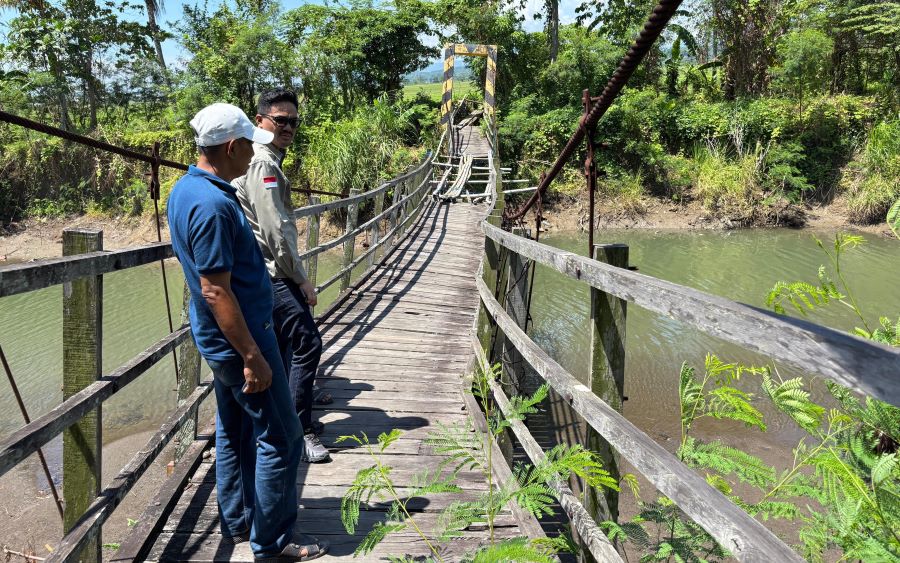 Teguh Iswara Perjuangkan Perbaikan Jembatan Akses Pertanian di Barru